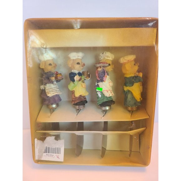 SET OF 4 CUTE PIGGY CHEESE KNIVES NIB CHARCUTERIE - Picture 4 of 4